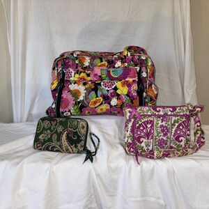 Vera Bradley Lot Of 4: travel (not pictured in main)wristlet;handbag; weekender
